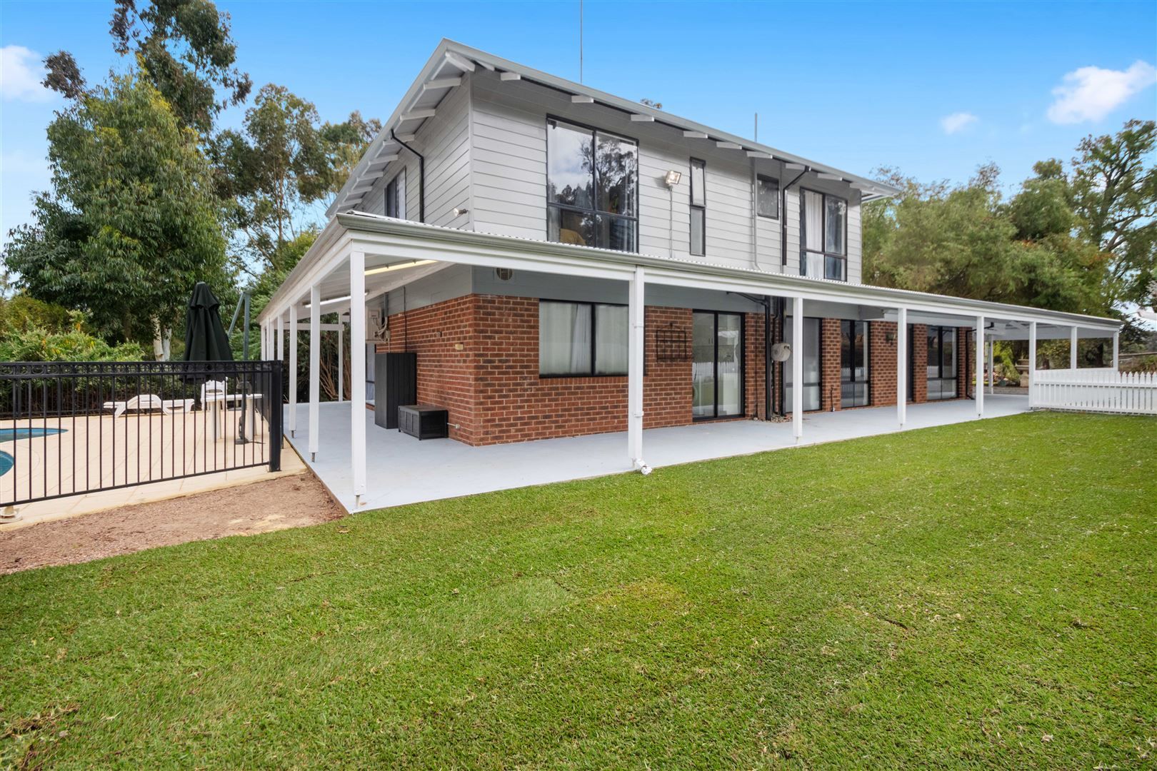 2 Bartlett Place, Bridgetown WA 6255, Image 2