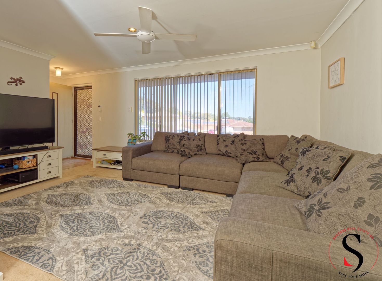 16 Mandarin Court, Craigie WA 6025, Image 2