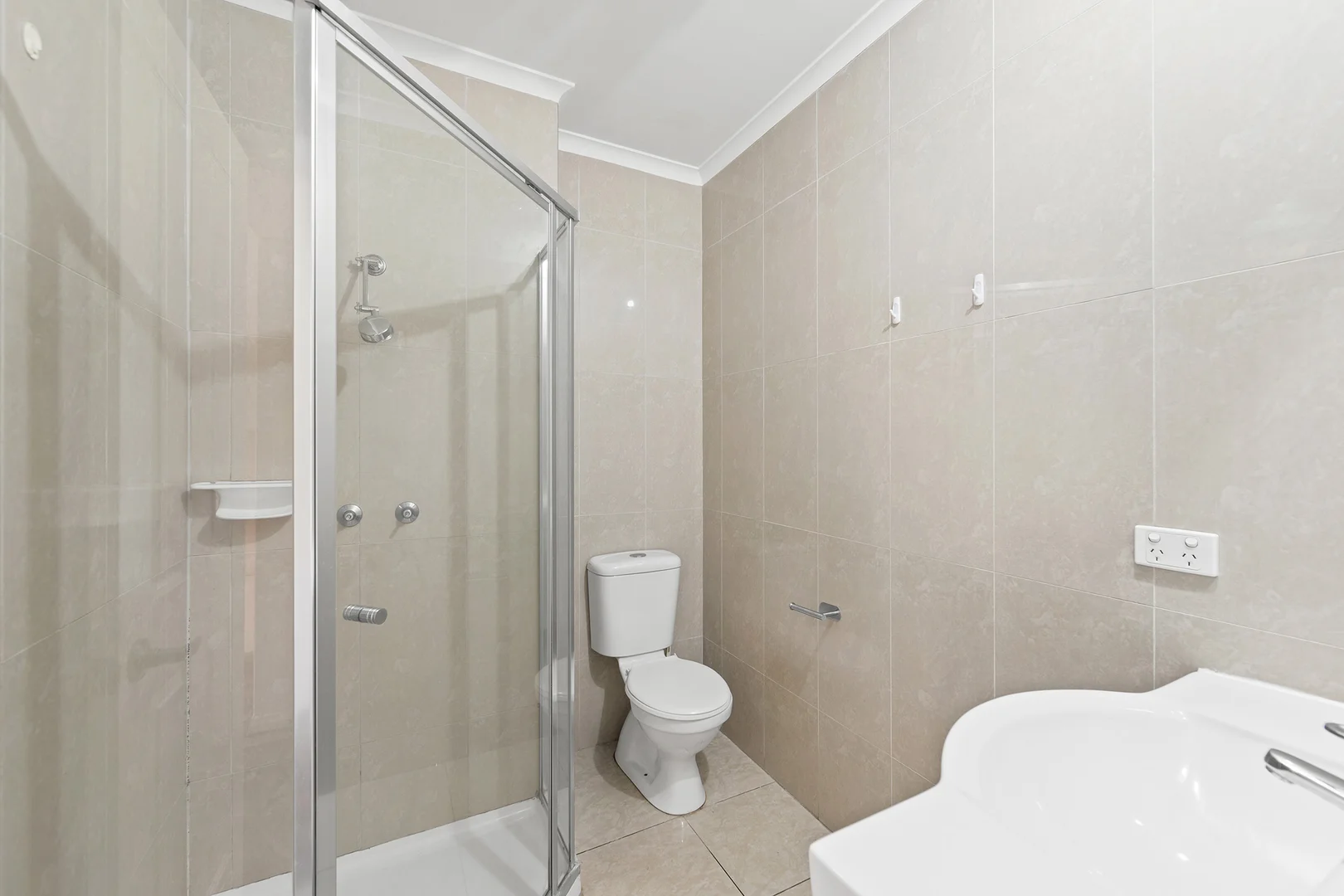 Additional image 10 of 7 Arena Close, Flemington VIC 3031