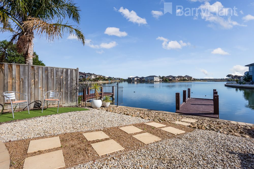 2/93 Sanctuary Lakes South Boulevard, Sanctuary Lakes VIC 3030, Image 0