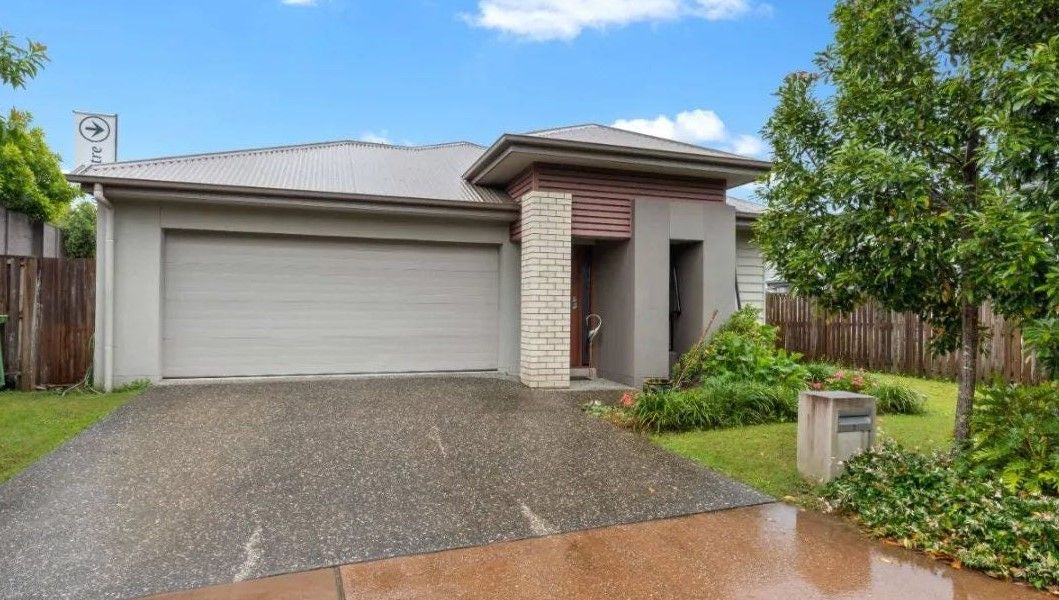 4 bedrooms House in 3 Stillwater Court HOPE ISLAND QLD, 4212