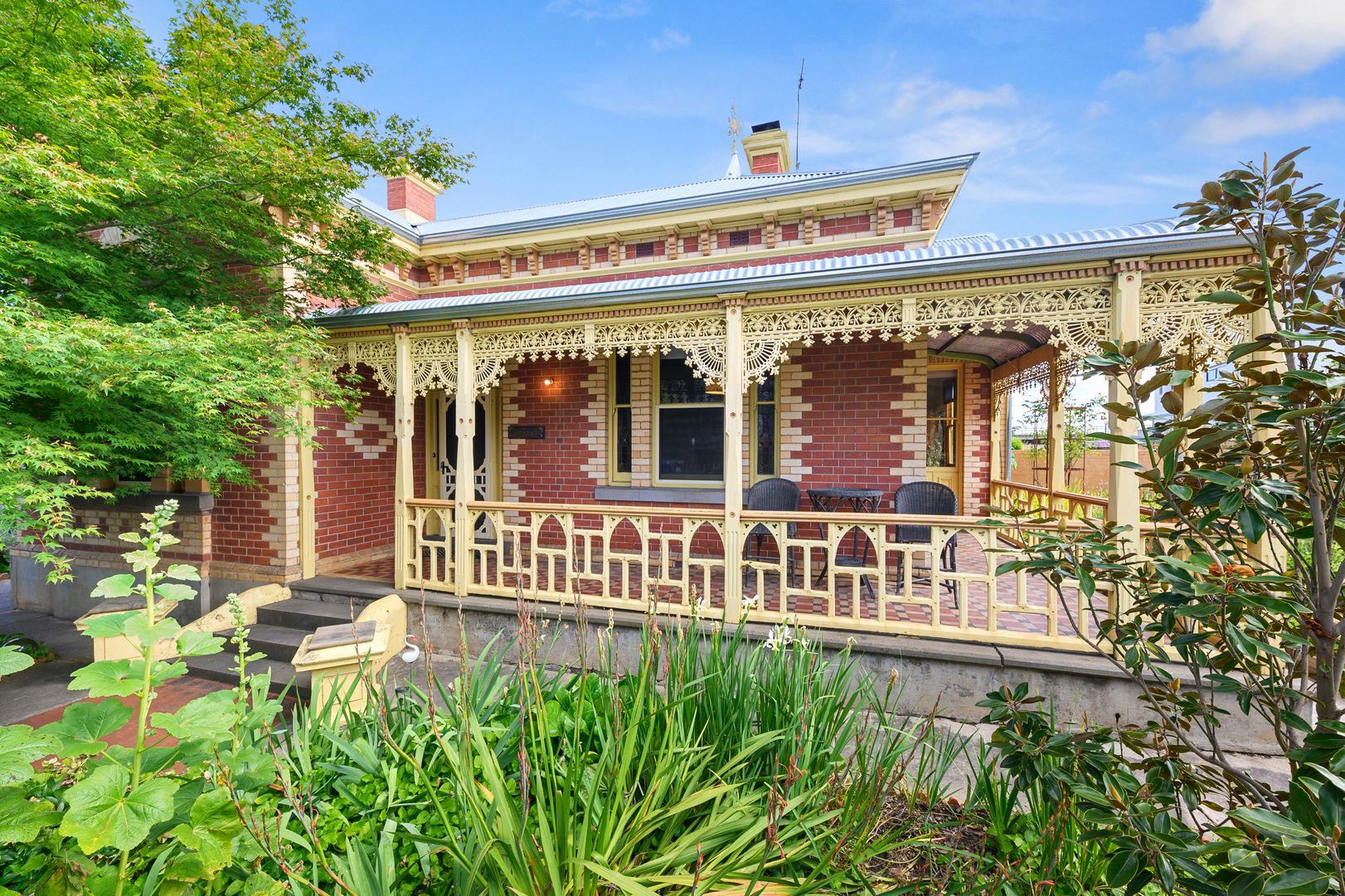 52 Breen Street, Quarry Hill VIC 3550, Image 2