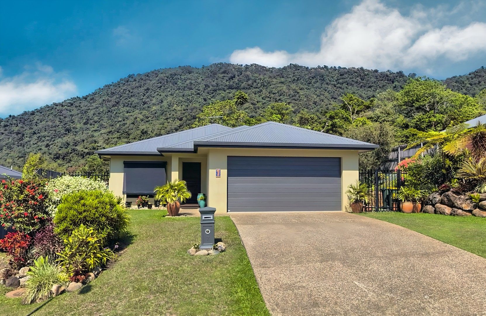 7 Willoughby Close, Redlynch QLD 4870, Image 0