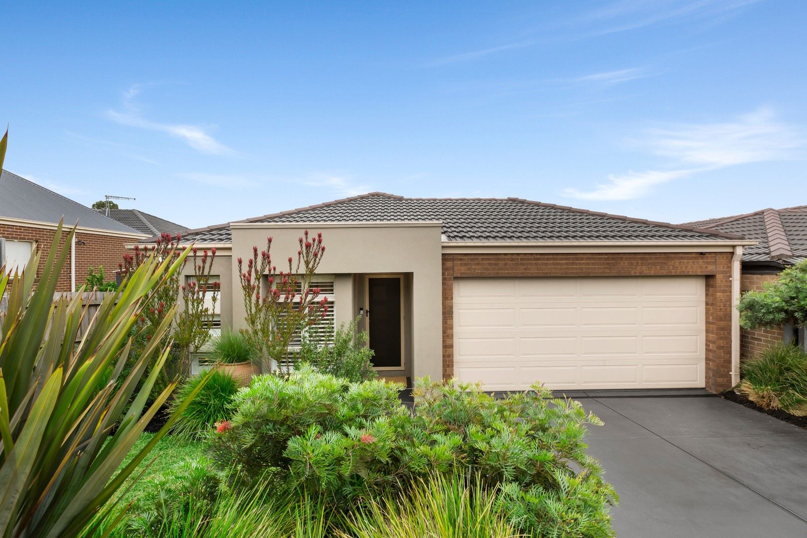 3 bedrooms House in 10 Rowanval Terrace MERNDA VIC, 3754