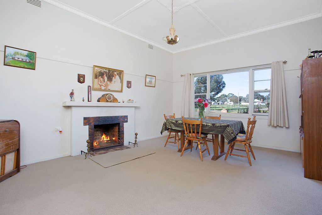 10 Station Street, Glenthompson VIC 3293, Image 2