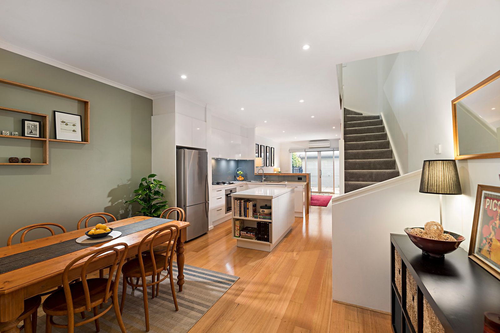 10/9-19 Miller Street, Fitzroy North VIC 3068, Image 2