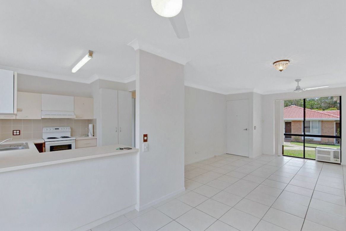 27/96 Beerburrum Street, Battery Hill QLD 4551, Image 2