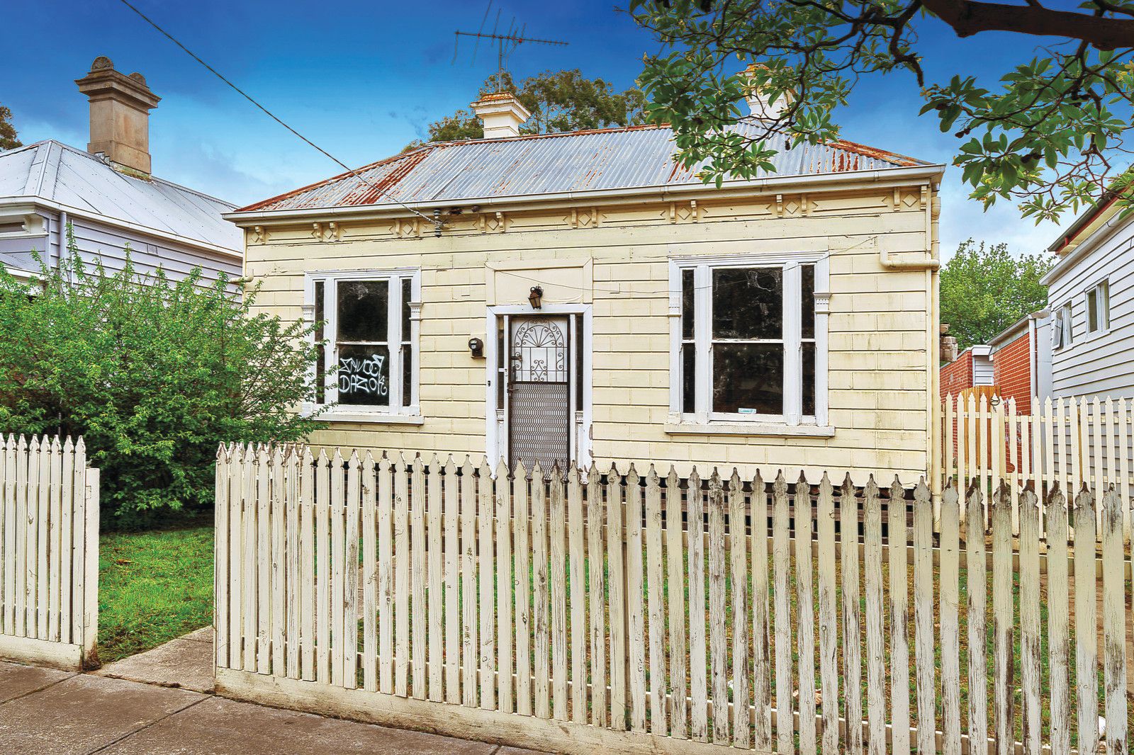 47 Roseberry Street, Hawthorn East VIC 3123, Image 2