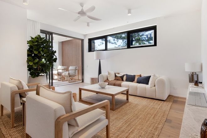 1/6 Dudley Street Mermaid Beach 4218 - Image 4