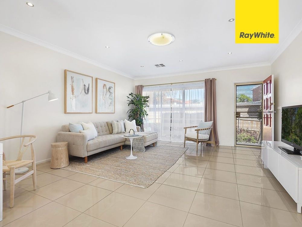 2 bedrooms Villa in 2/33 Pennant Avenue DENISTONE NSW, 2114
