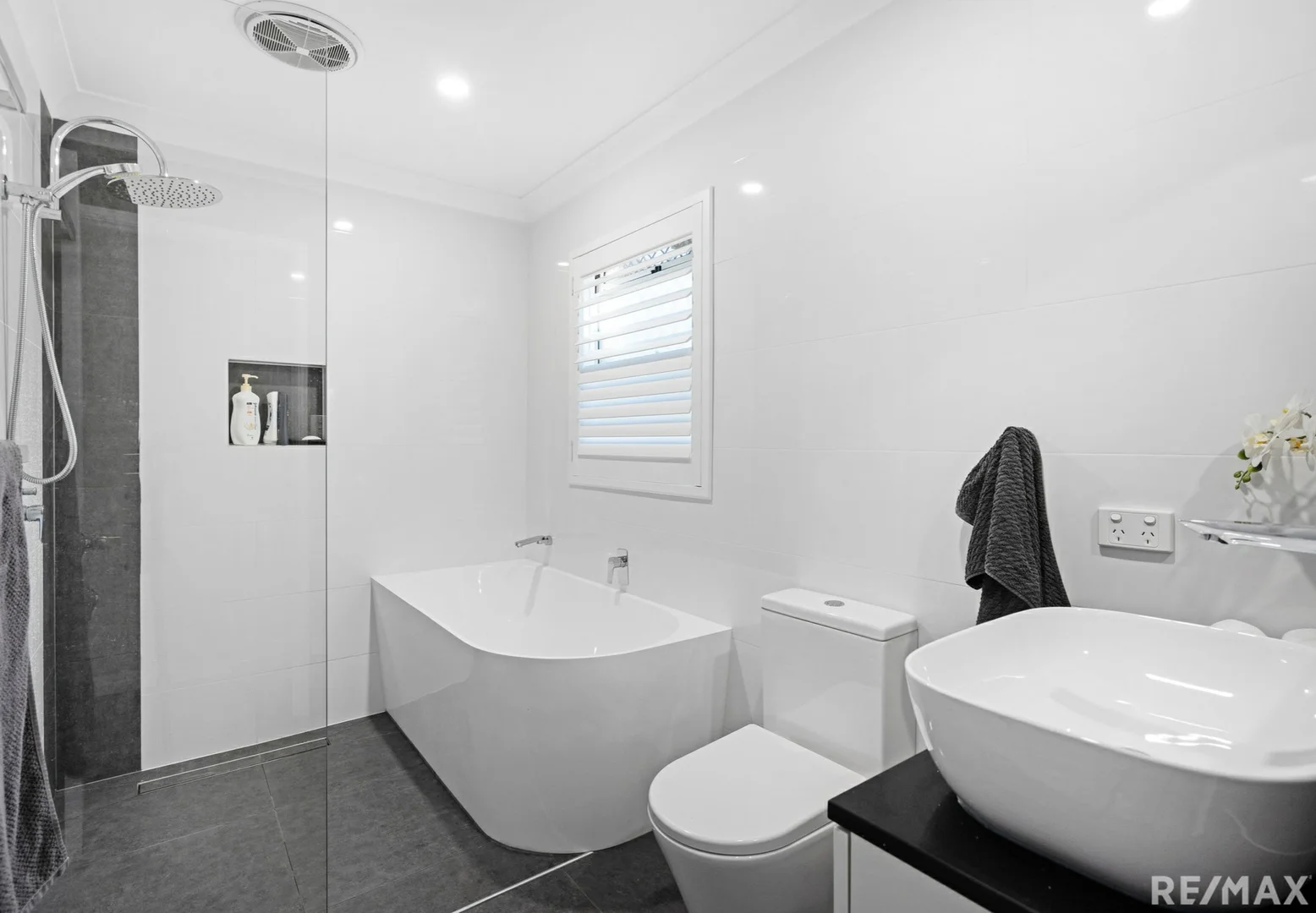 Additional image 8 of 1/23 Thornleigh Crescent, Varsity Lakes QLD 4227