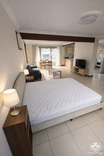 Primary image of ID:21172700/351 Troughton Road, Robertson QLD 4109