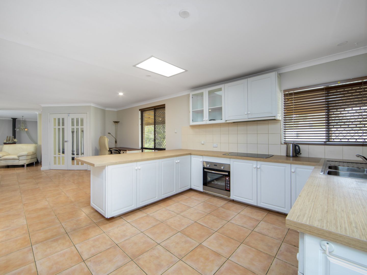 21 Joyce Street, Lesmurdie WA 6076, Image 1