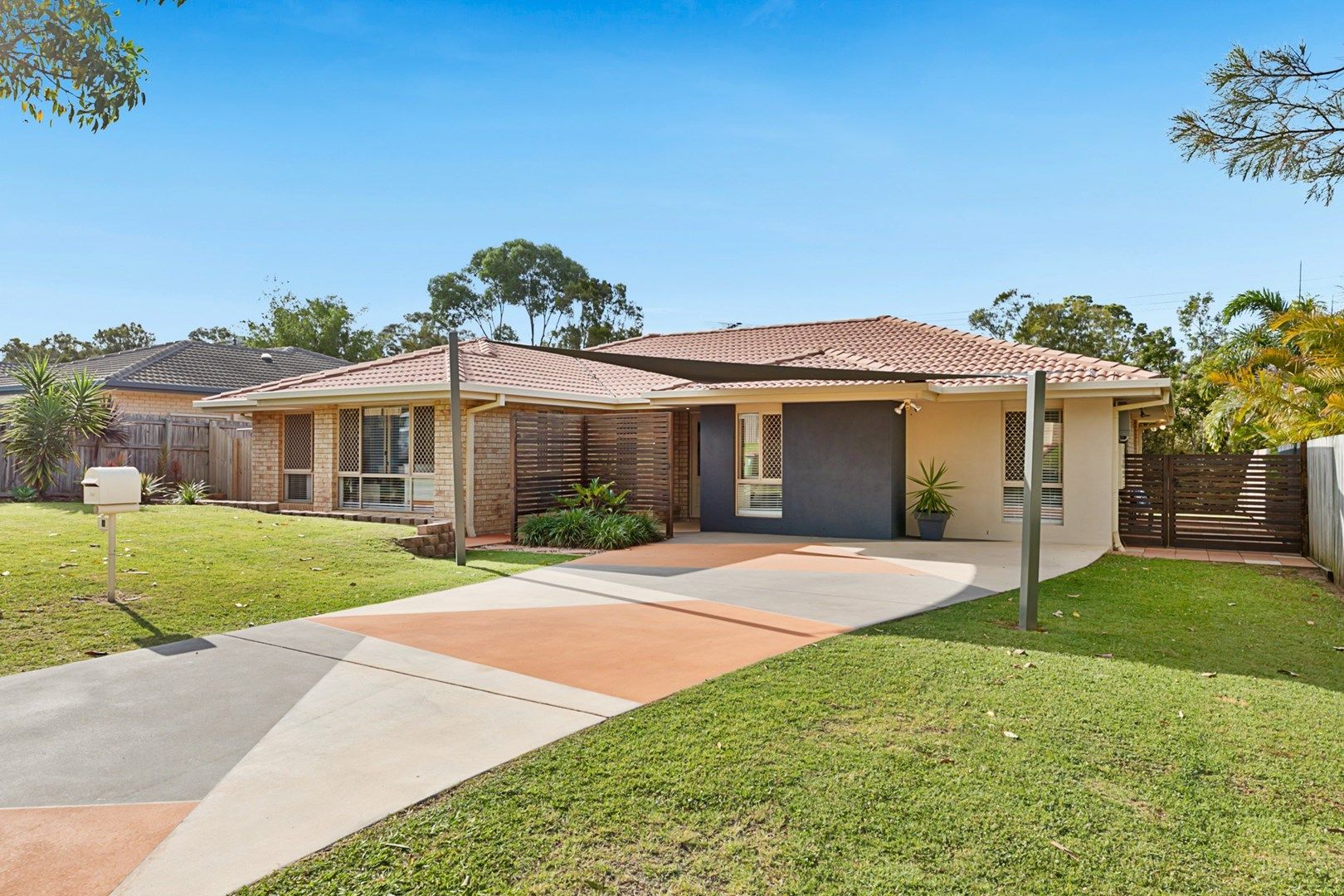 3 Snipe Street, Redland Bay QLD 4165