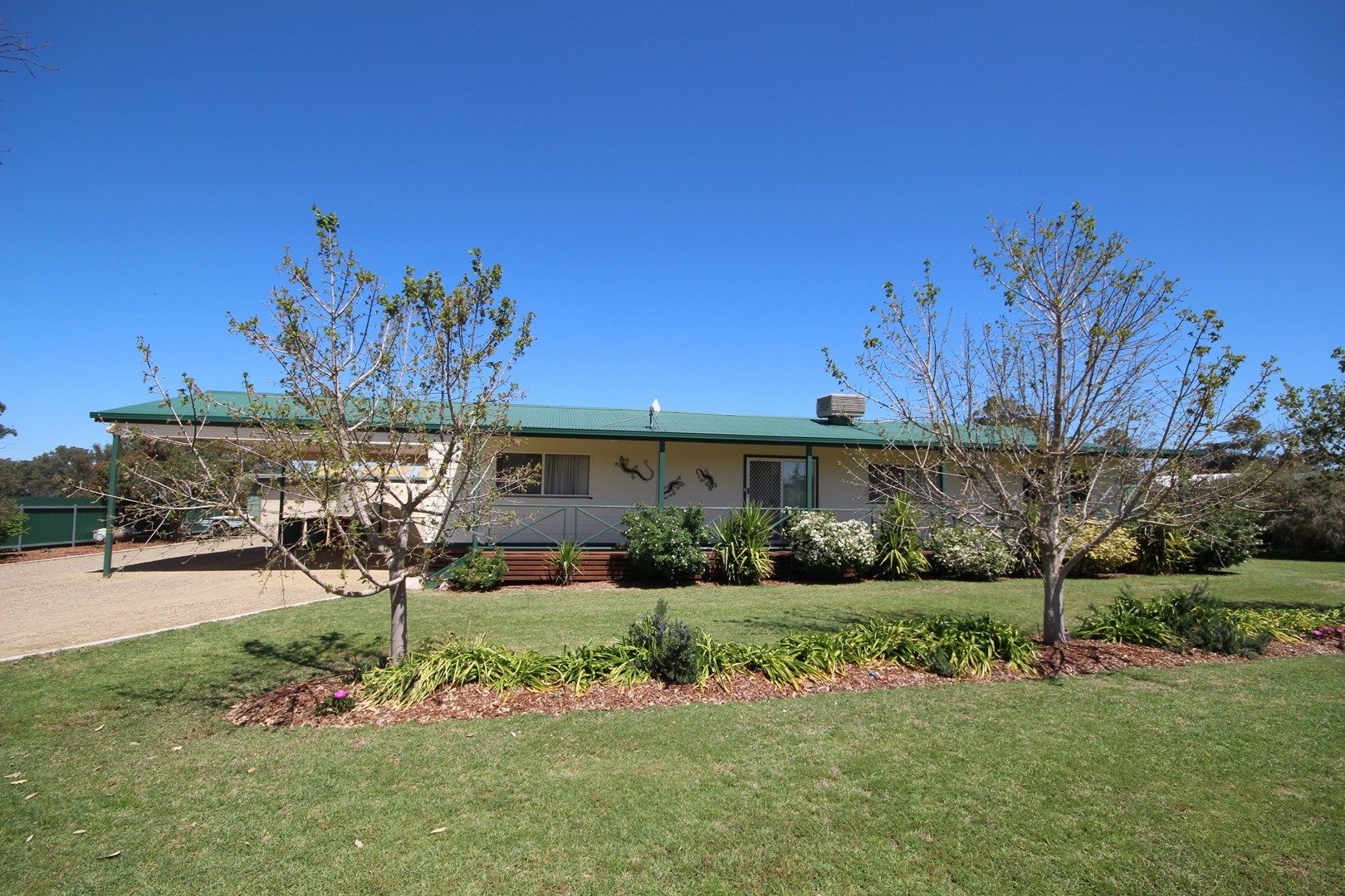 11 Victor Street, Currawarna NSW 2650, Image 0