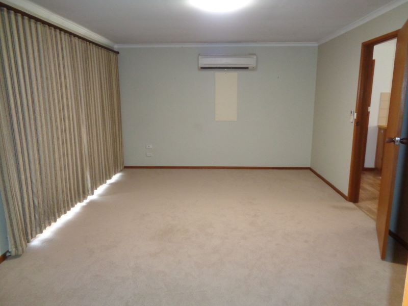 3/274 Wick Street, Deniliquin NSW 2710 Apartment For Rent 320 Domain