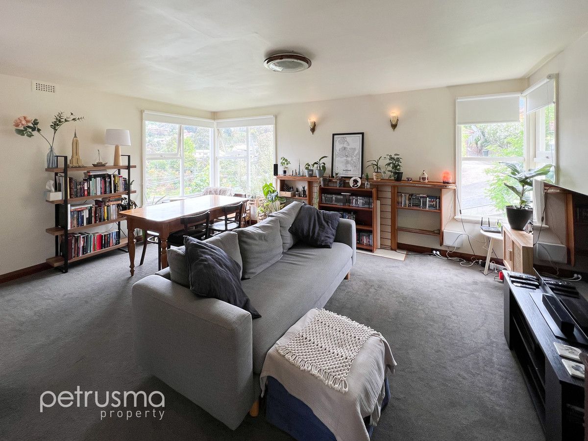 2 bedrooms Apartment / Unit / Flat in 1/3 Nevin Street SOUTH HOBART TAS, 7004