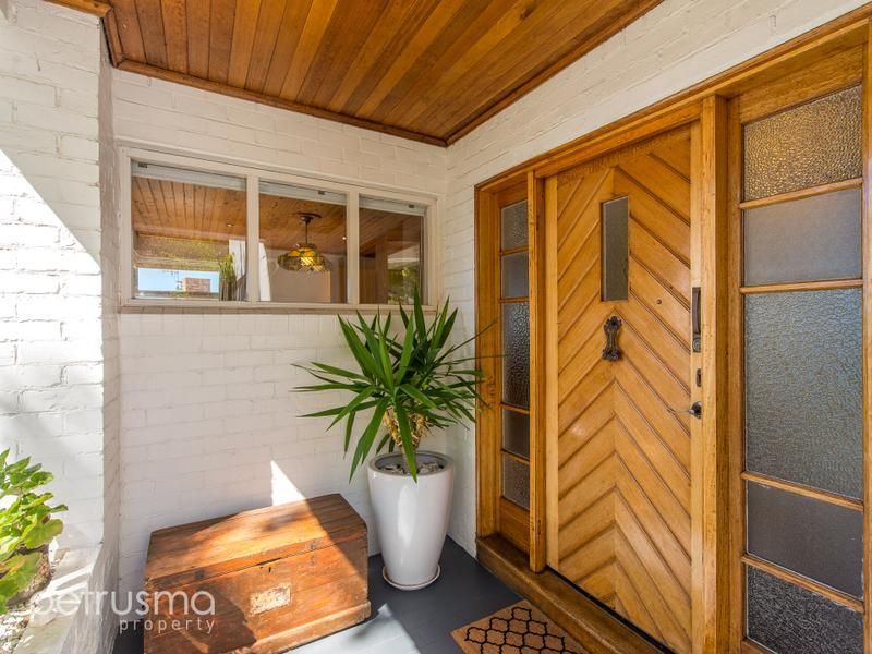 6 Oakleigh Avenue, Taroona TAS 7053, Image 1