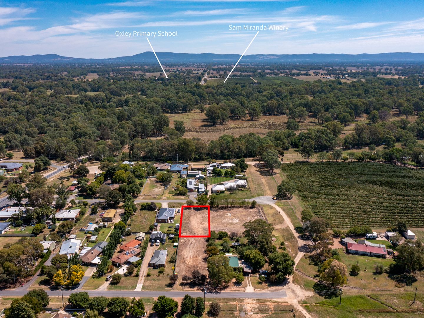 Lot 2 Shadforth Street, Oxley VIC 3678, Image 2