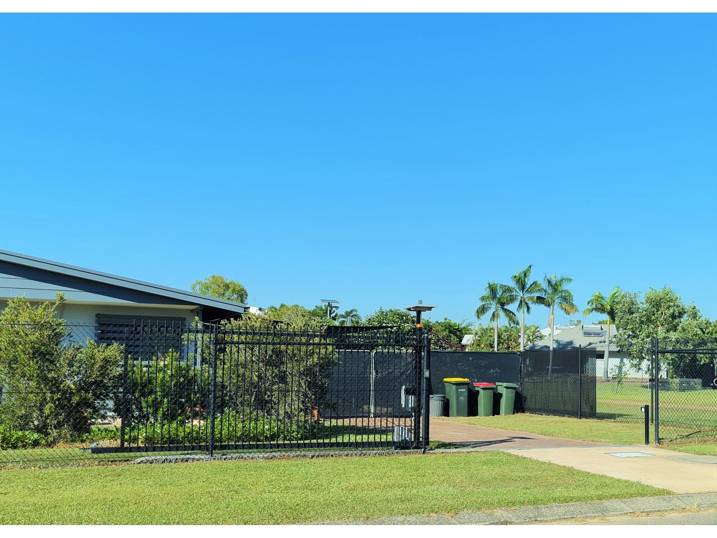 27 Granites Drive, Rosebery NT 0832, Image 2