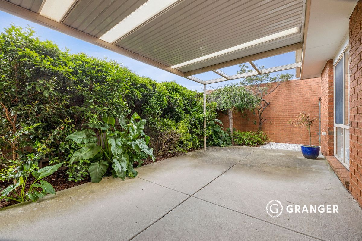 2/4 Lambourne Avenue, Rowville VIC 3178, Image 1