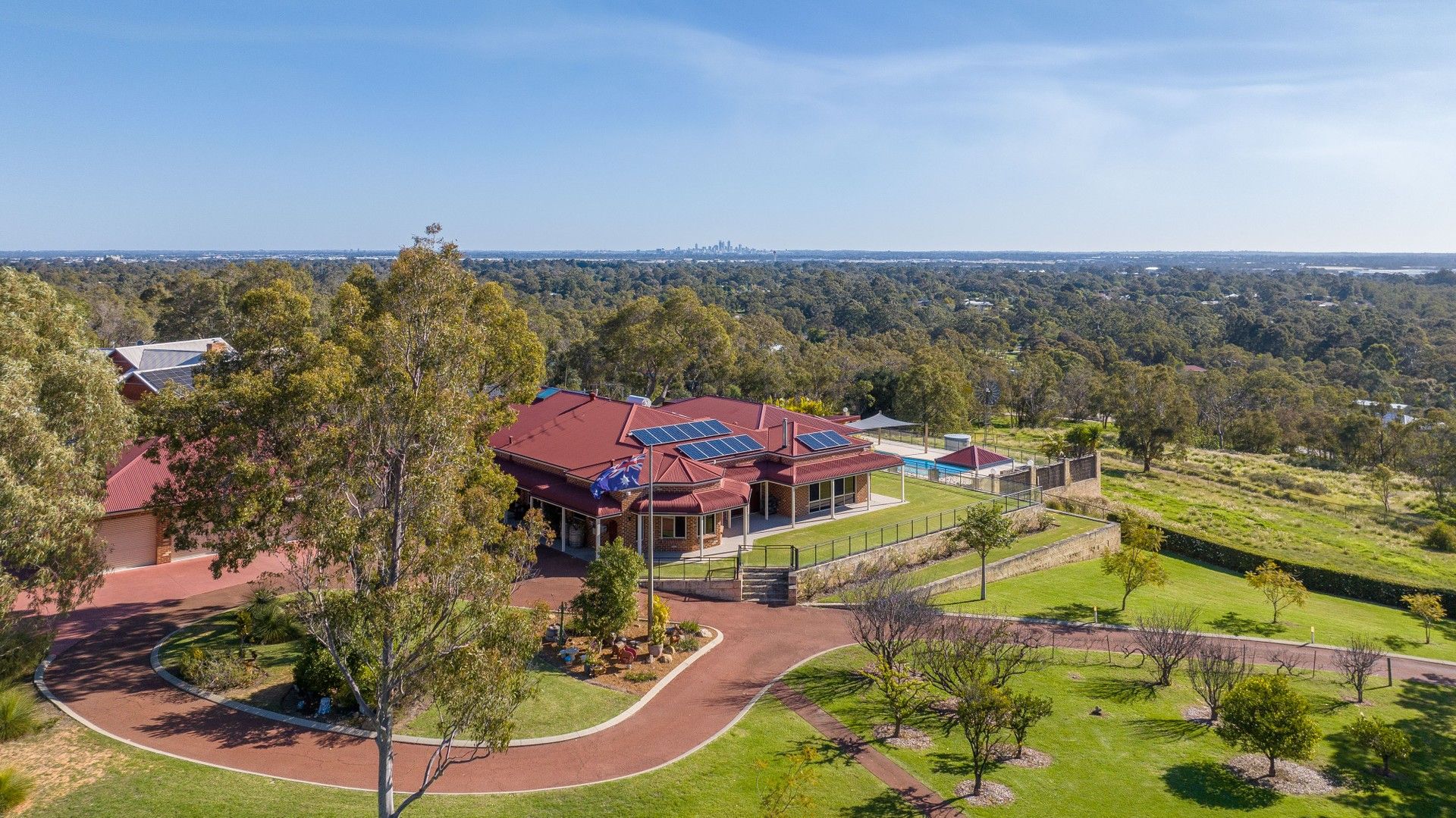 5 bedrooms Acreage / Semi-Rural in 125 John Farrant Drive GOOSEBERRY HILL WA, 6076