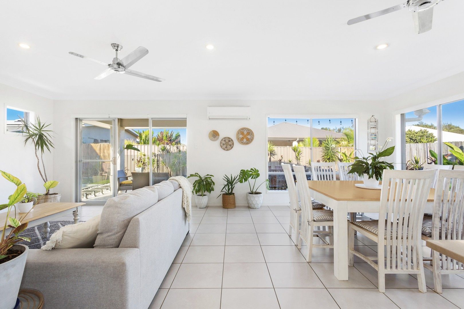 28 Crater Street, Caloundra West QLD 4551, Image 2