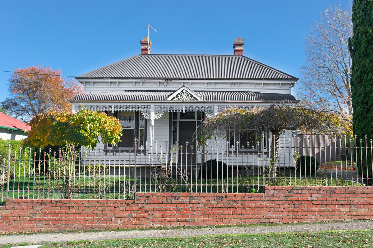 3 bedrooms House in 611 Ligar Street SOLDIERS HILL VIC, 3350