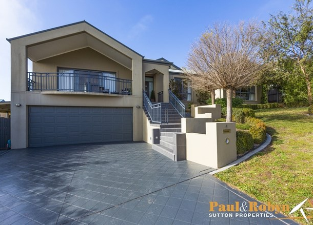 4 Robinia Place, Jerrabomberra NSW 2619