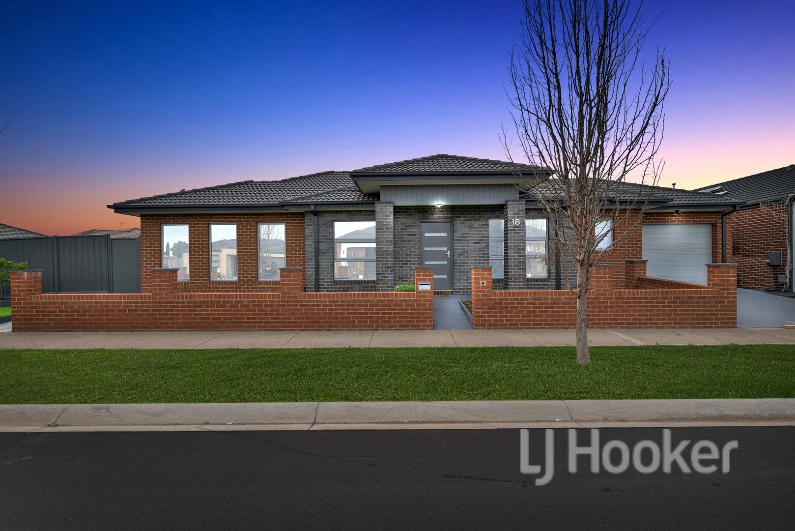 3 bedrooms House in 18 Lam Way BROOKFIELD VIC, 3338