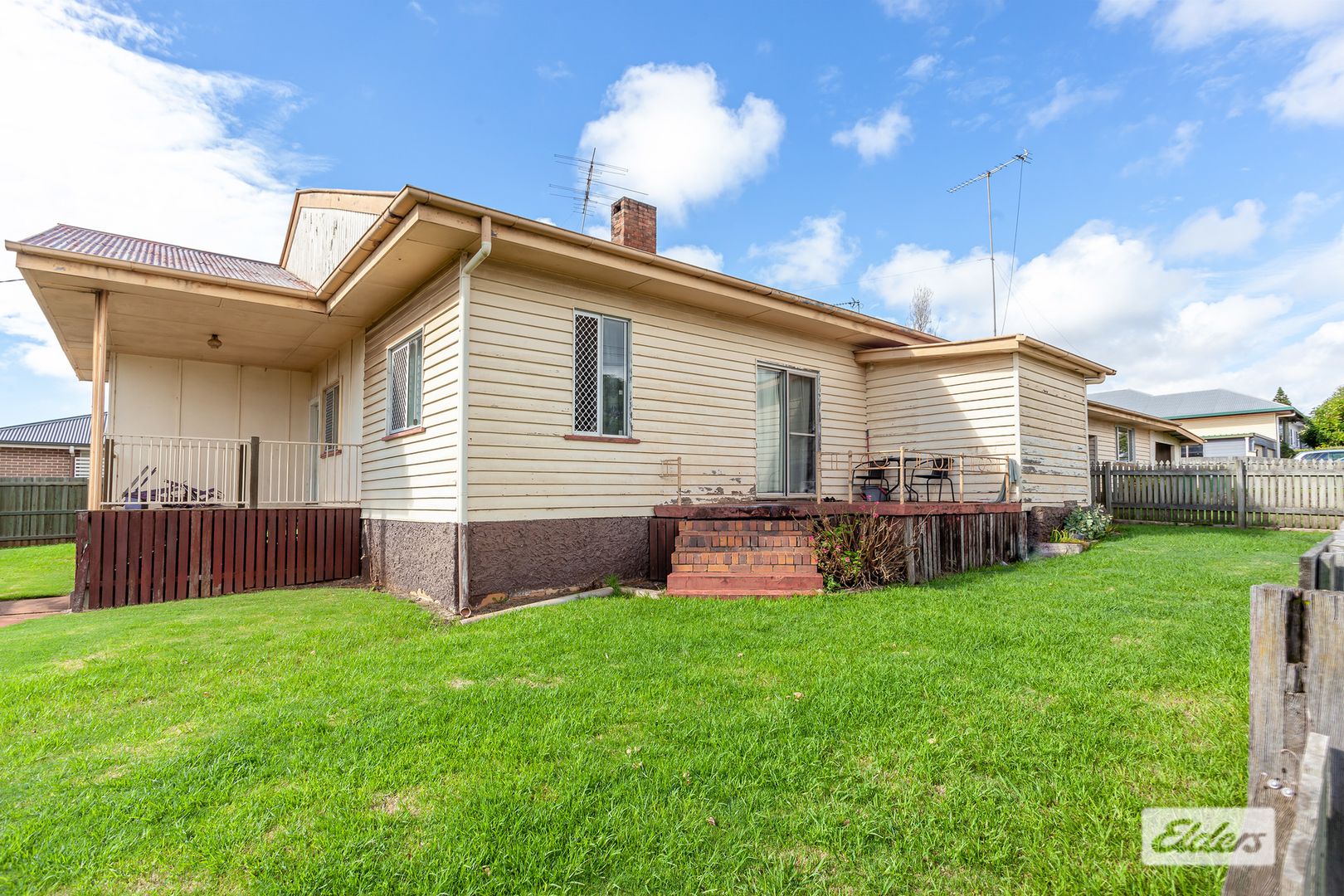 272 Bridge Street, Newtown QLD 4350, Image 2