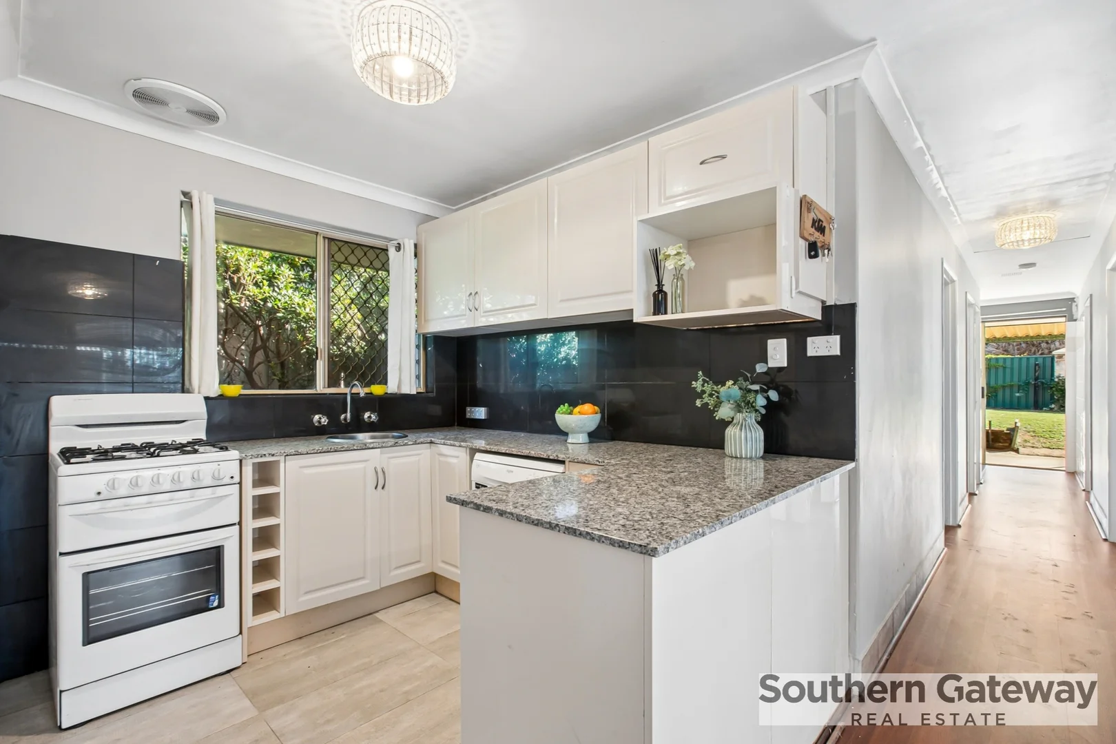 Additional image 5 of 22 Garrett Corner, Parmelia WA 6167