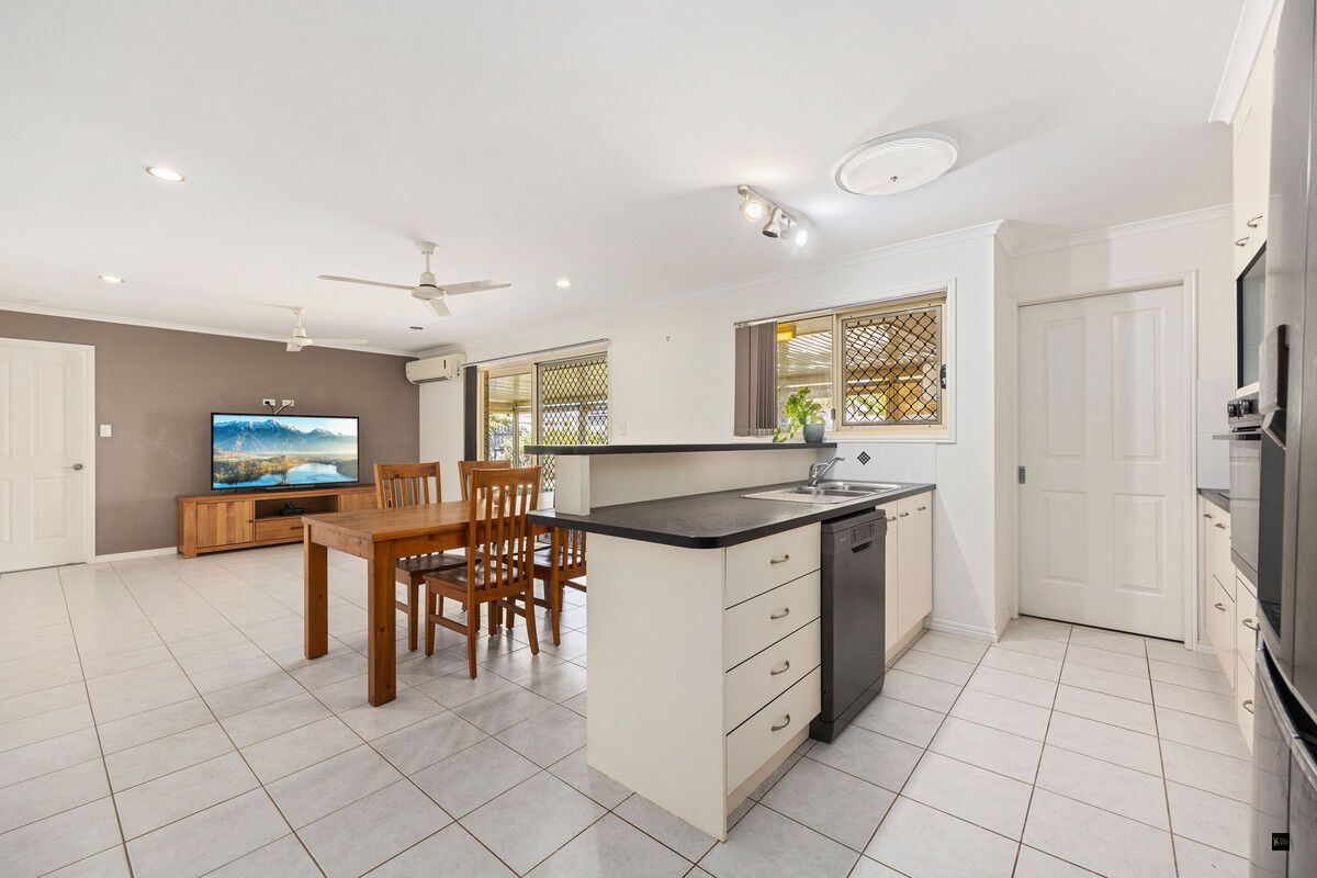 4 Alison Drive, Torquay QLD 4655, Image 2