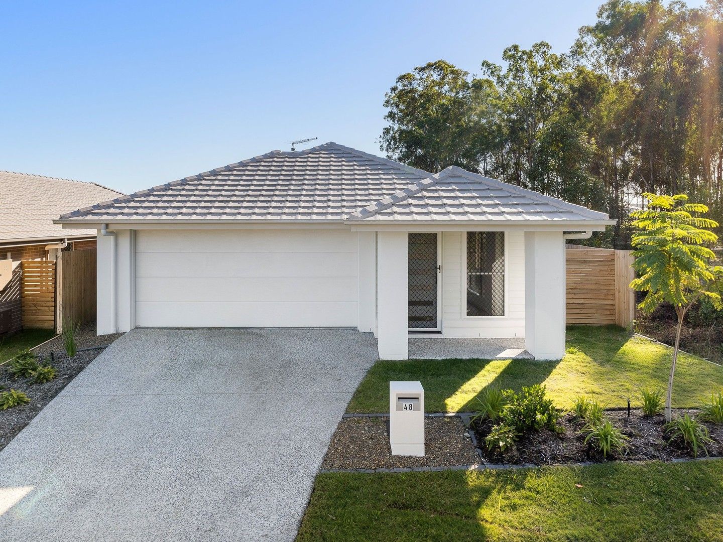 4 bedrooms House in 48 Rohl Road WALLOON QLD, 4306