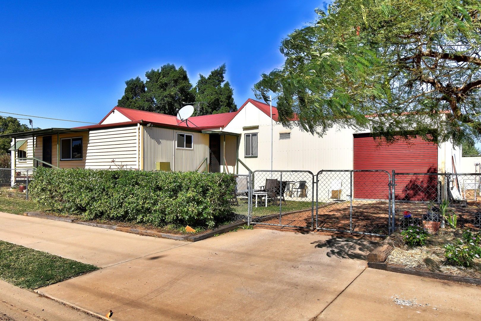 121 Wren Street, Longreach QLD 4730, Image 0