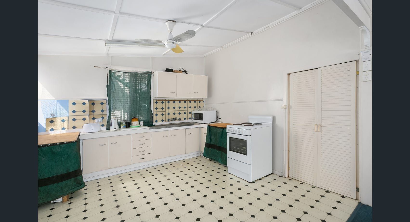 46 Cole Street, Silkstone QLD 4304 House For Rent 410 Domain