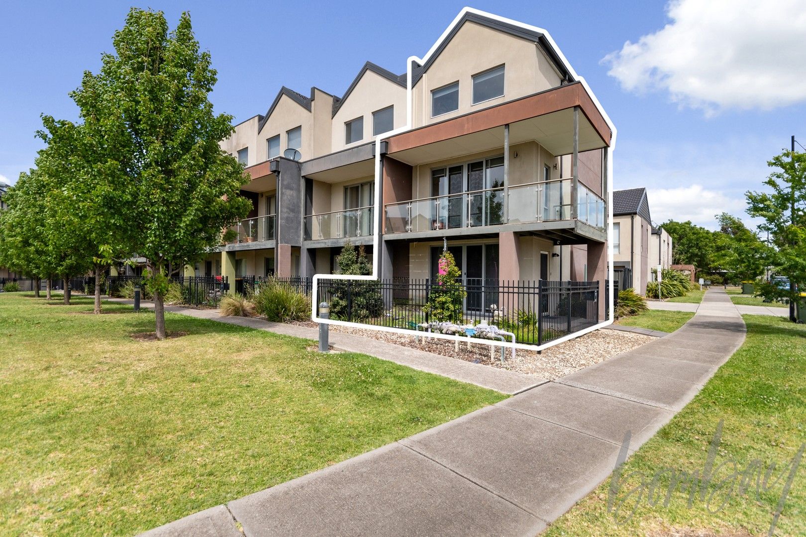 32/60 Cradle Mountain Drive, Craigieburn VIC 3064, Image 1