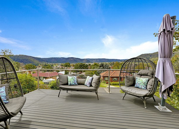 9 Hill Range Crescent, Lithgow NSW 2790