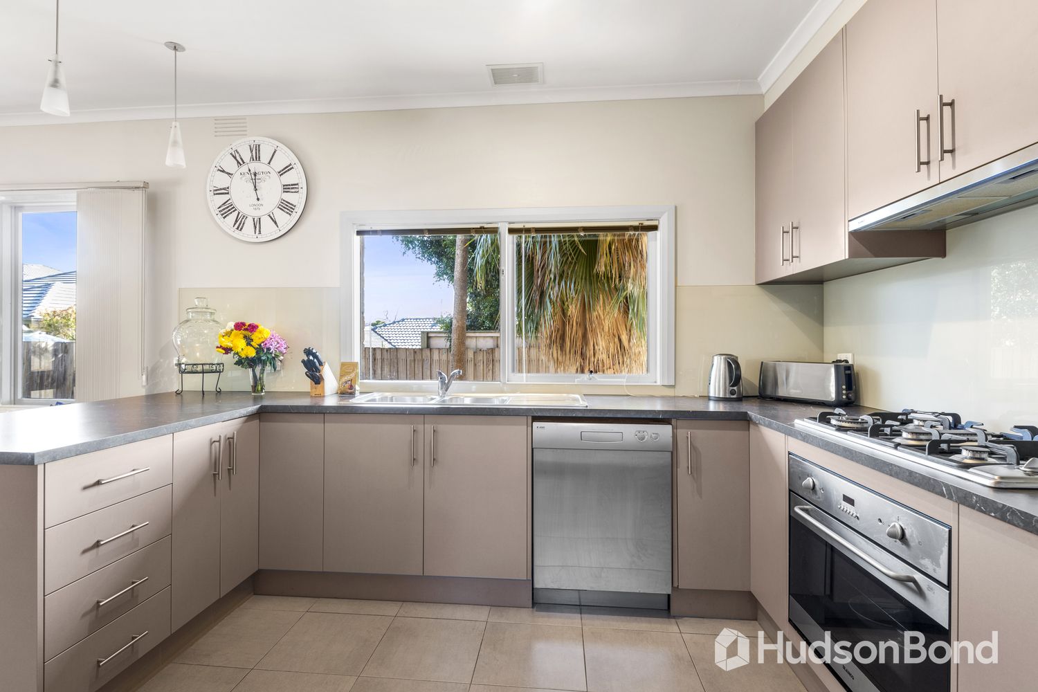 1/15 Eagle Rise, Templestowe Lower VIC 3107, Image 1