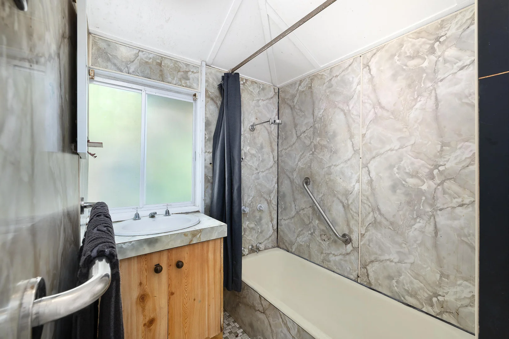 Additional image 4 of 10 Hogan Street, Park Avenue QLD 4701