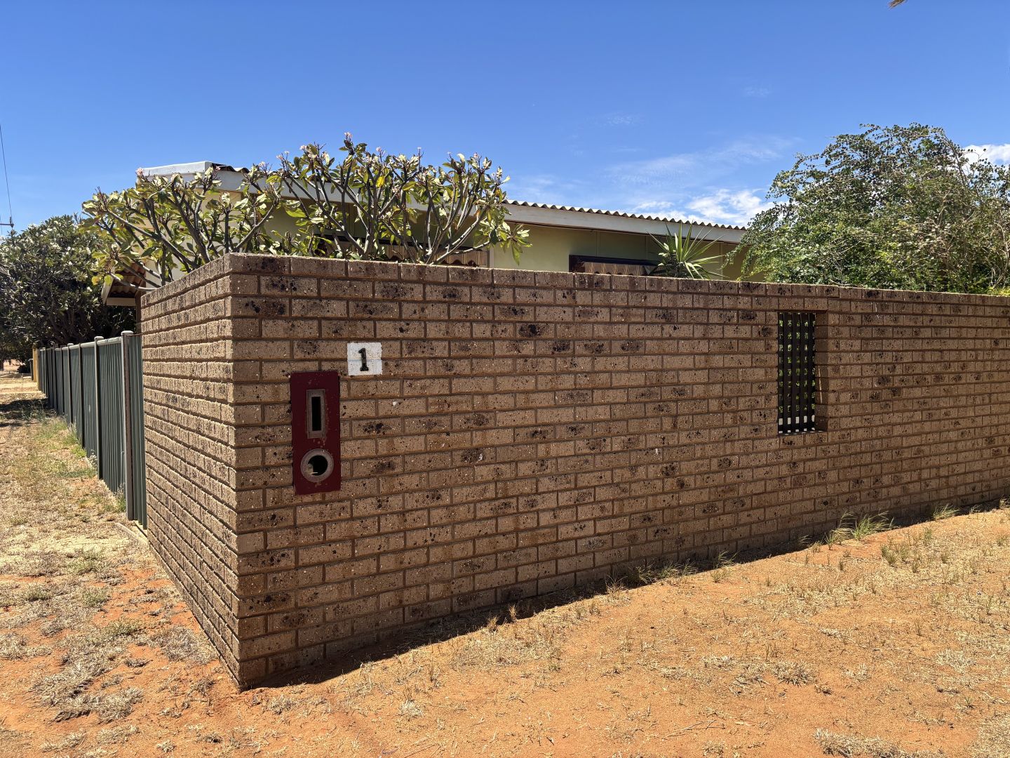 1 Smith Street, East Carnarvon WA 6701 | Domain