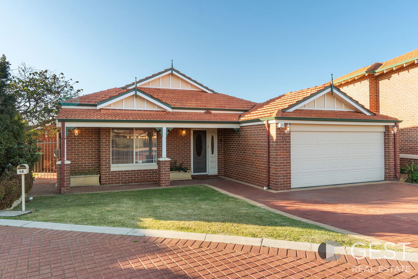 14 HOTHAM CRESCENT, Alexander Heights WA 6064, Image 2