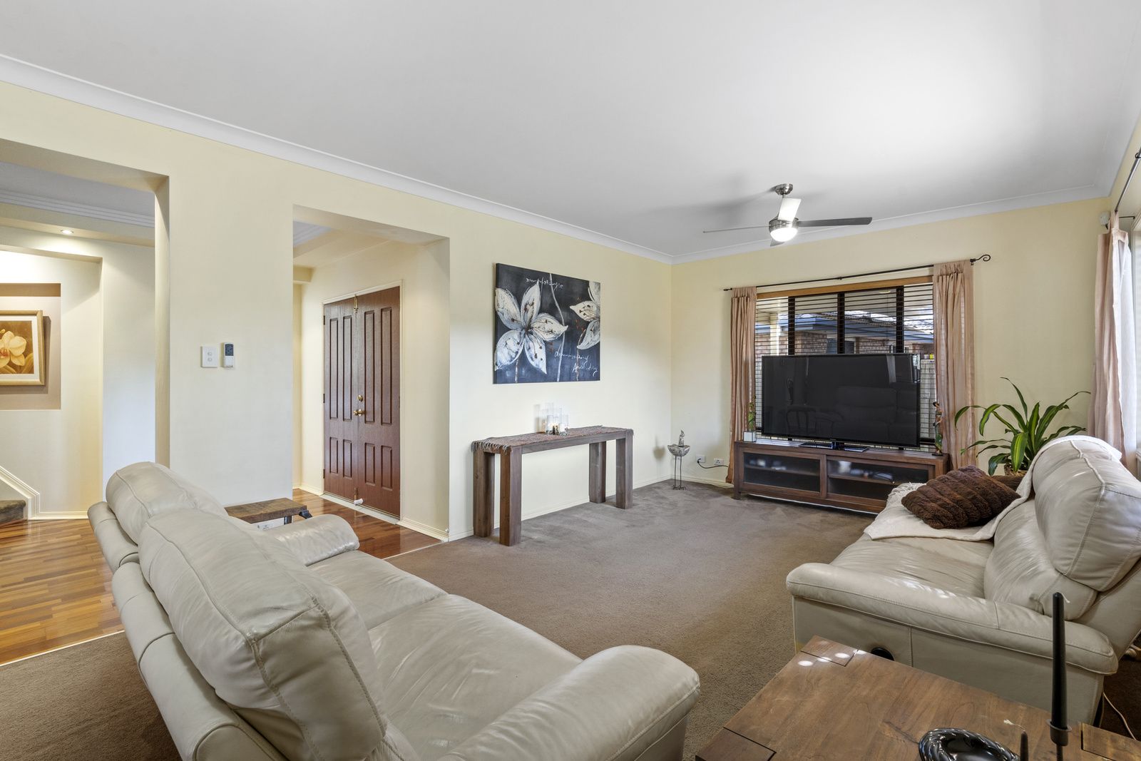 4 Glenwood Place, Wynnum West QLD 4178, Image 2