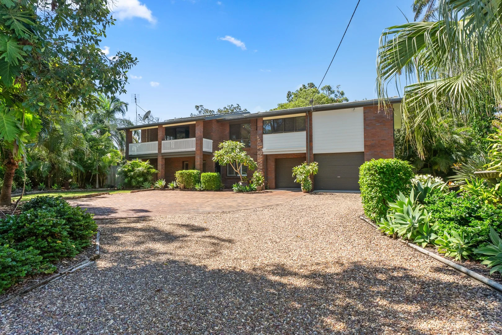 16 Wellington Crescent, Wondunna QLD 4655