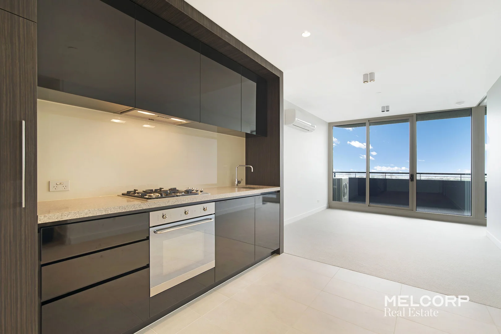 Additional image 2 of 1103/74 Queens Road, Melbourne VIC 3004