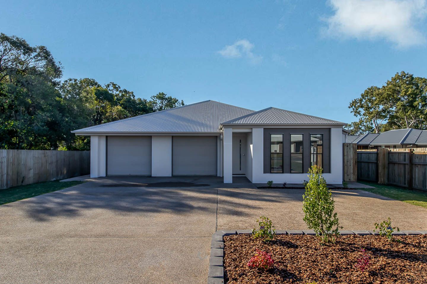 3 bedrooms Duplex in 2/132 Exeter Street TORQUAY QLD, 4655