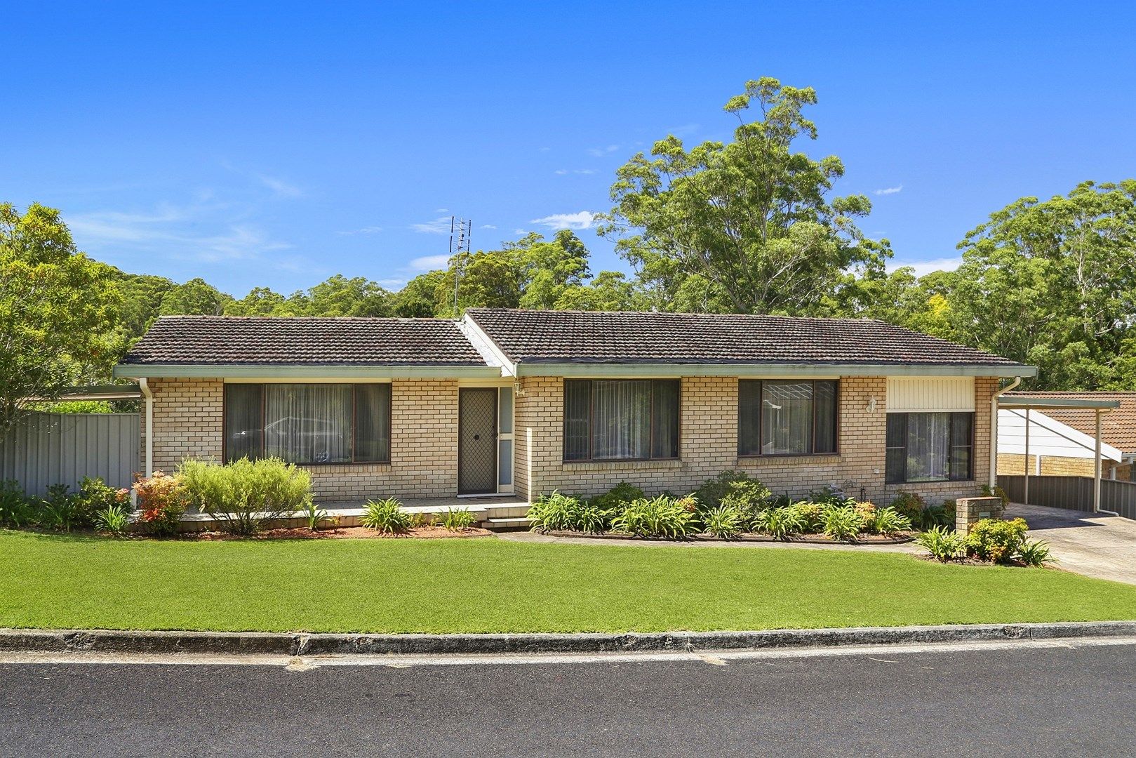 1 Mountain View Avenue, Narara NSW 2250, Image 0