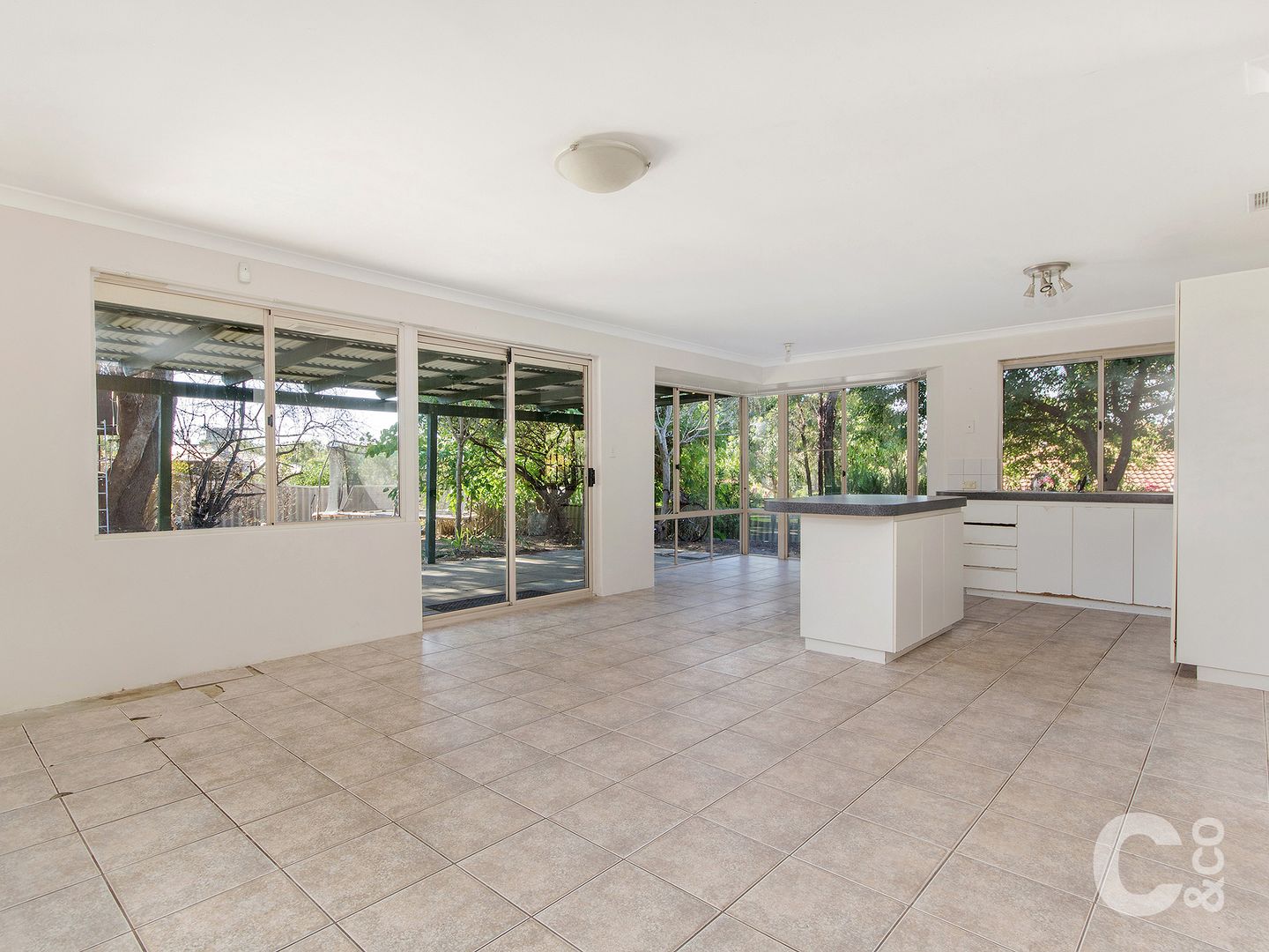 22 Edwards Street, Leda WA 6170, Image 2