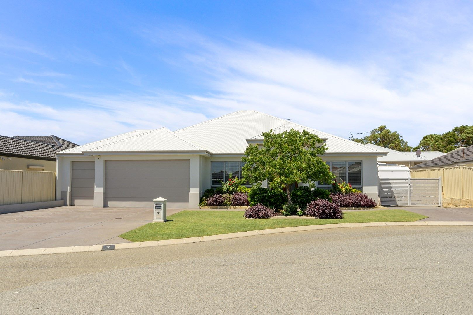 7 Risana Close, Madeley WA 6065, Image 2