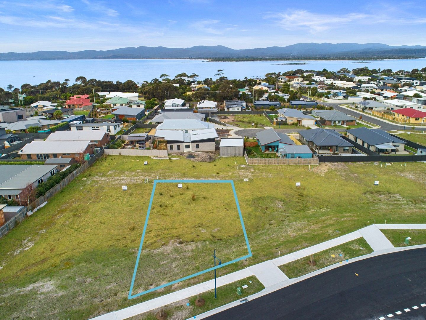 Lot 135 //19 Chardonnay Drive, Hawley Beach TAS 7307, Image 0